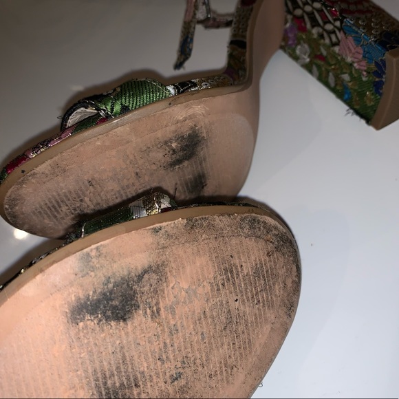 STEVE MADDEN Carrson Multi Color Floral Chunky Heels W/ Ankle Strap - Picture 5 of 7